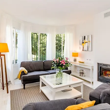 Se - Spacious Modern Townhouse In Nueva Andalucia Appartement *